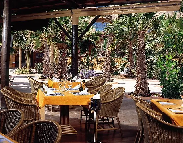 Elba Sara & Golf كاليتا ذي فوستي