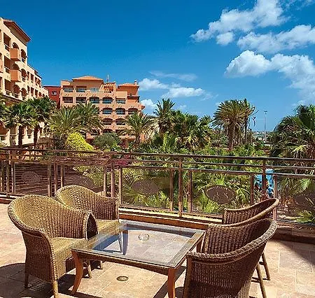 Üdülőközpont Elba Sara & Golf 4*